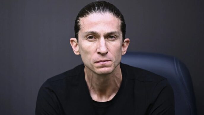 Na Europa, Filipe Luís analisa saída do Flamengo: "Orgulhoso de todo o ciclo"