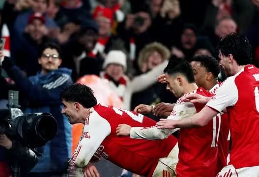 Kai Havertz decide clássico e bota o Arsenal na final da Copa da Liga Inglesa