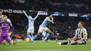 City volta a vencer o Newcastle e fará final contra o Arsenal