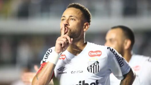 Neymar faz golaço, Santos vence, sai da zona de rebaixamento e coloca o Vasco na lanterna do Brasileirão
