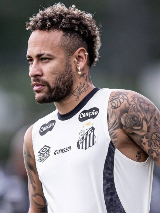 Pentacampeões fazem coro por Neymar na Copa