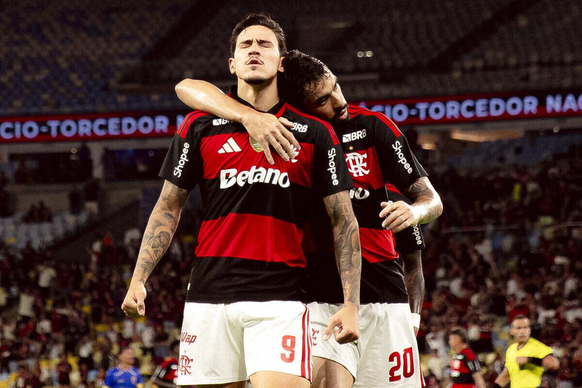 Rossi vira herói, Flamengo supera o Fluminense nos pênaltis e é campeão carioca pela 40ª vez