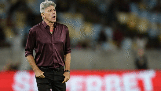 Vasco negocia com Renato Gaúcho para o lugar de Diniz