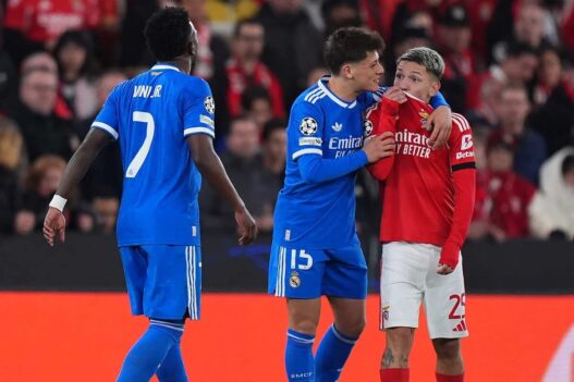 Vini Jr. após denúncia de racismo: "Racistas são covardes e precisam colocar a camisa na boca"