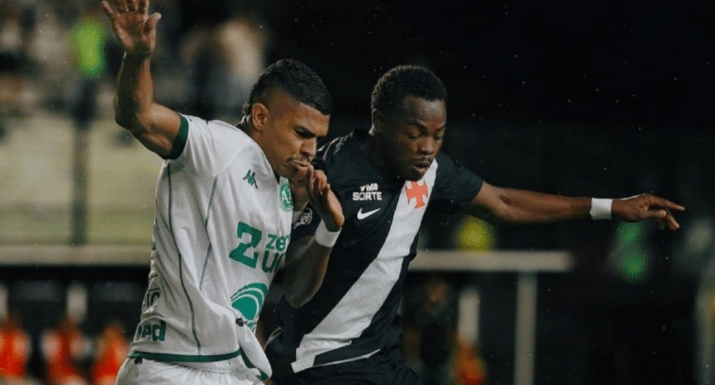 Vasco empata com a Chapecoense em São Januário e segue sem vencer no Brasileirão