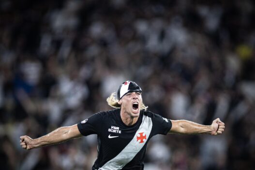 Vasco e sua torcida viram o jogo contra o Fluminense em noite emocionante no Maracanã