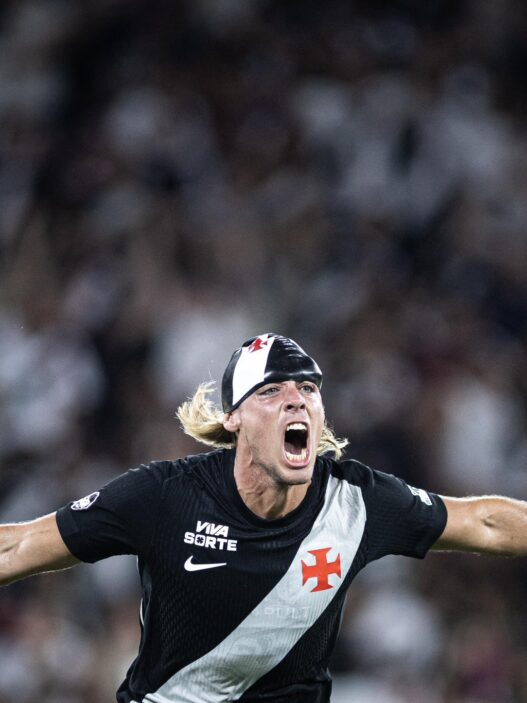 Vasco e sua torcida viram o jogo contra o Fluminense em noite emocionante no Maracanã