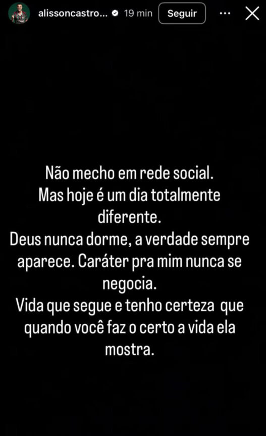 Alisson posta indireta para Crespo após demissão no São Paulo