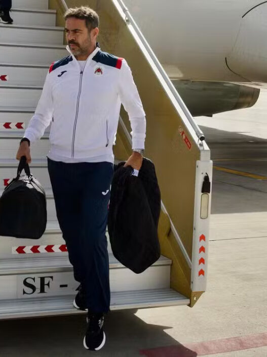 Artur Jorge promete tirar o Cruzeiro de situação ruim e não vai pedir reforços