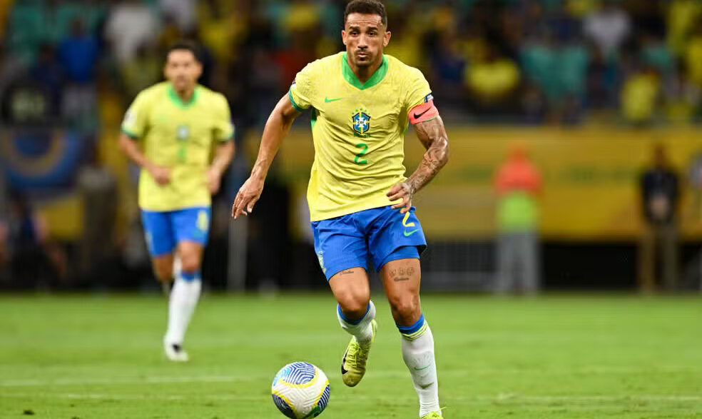 Ancelotti confirma Danilo, do Flamengo, na Copa do Mundo e busca tranquilidade antes da convocação final