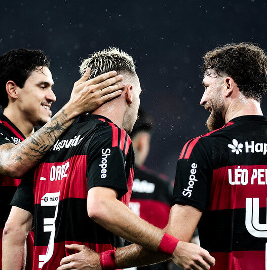 Jogos de hoje (05/04/26) ao vivo de futebol: onde assistir e horário
