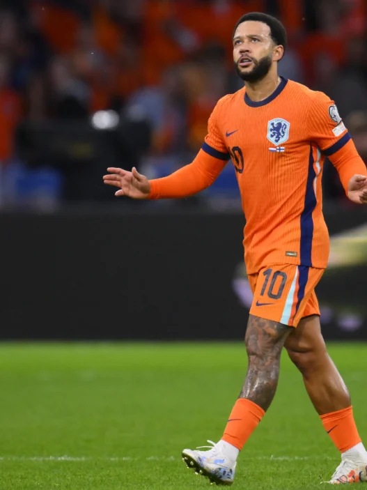 Memphis Depay é convocado pela Seleção Holandesa