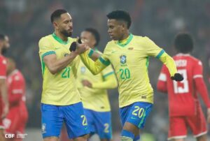 Matheus Cunha, do Manchester United e da Seleção Brasileira, revela conversas sobre estilo de jogo com Carlo Ancelotti