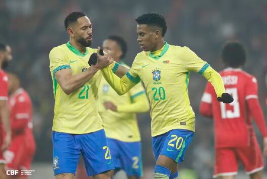 Matheus Cunha, do Manchester United e da Seleção Brasileira, revela conversas sobre estilo de jogo com Carlo Ancelotti