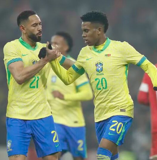 Matheus Cunha, do Manchester United e da Seleção Brasileira, revela conversas sobre estilo de jogo com Carlo Ancelotti