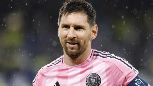 Batistuta afirma que Messi não tem o mesmo carisma de Maradona