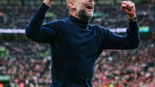 Guardiola vence Copa da Inglaterra e enaltece melhores times do mundo na atualidade