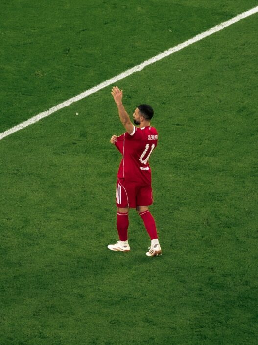 Salah comunica que vai deixar o Liverpool: "Nunca caminharei sozinho"