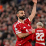 Salah marca, Liverpool goleia e pode se vingar do PSG na Champions