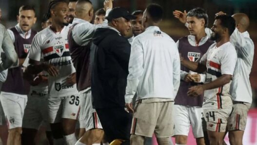 Bragantino x São Paulo: Odds, onde assistir, horário e escalações 15/03