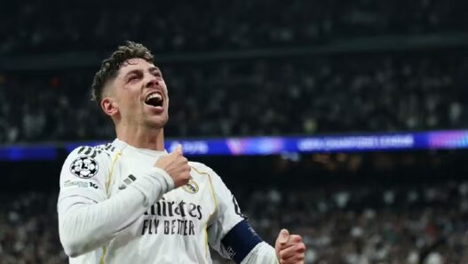 Valverde é eleito melhor da rodada de oitavas de final na Champions; veja como ficou a seleção