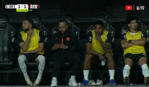 Memphis Depay é denunciado ao STJD