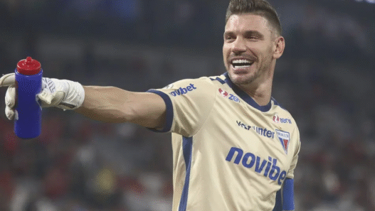 João Ricardo é reprovado nos exames no Corinthians e retorna ao Fortaleza