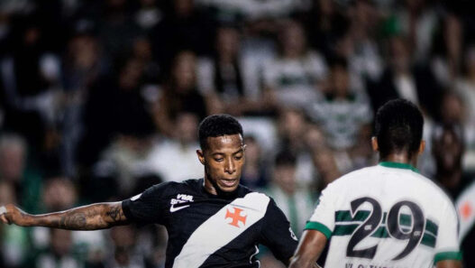 Vasco cede o empate contra o Coritiba no Couto Pereira