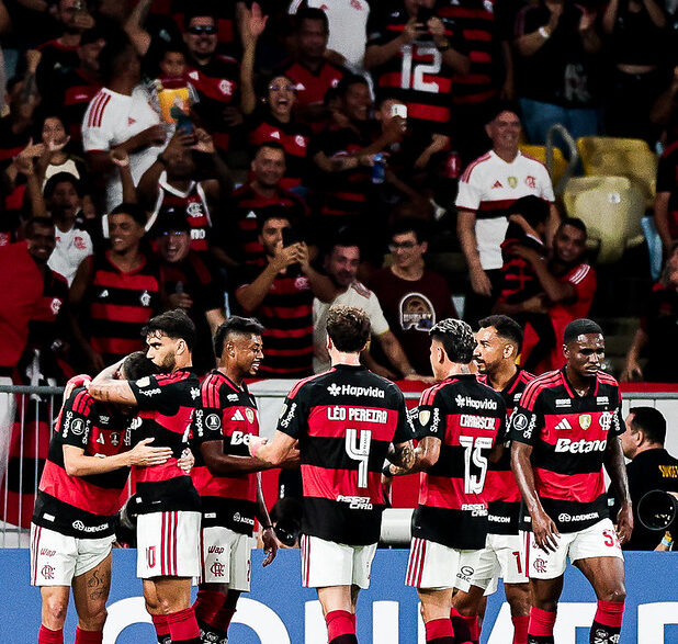 Paquetá e Arrascaeta brilham e Flamengo vence em noite de Libertadores no Maracanã