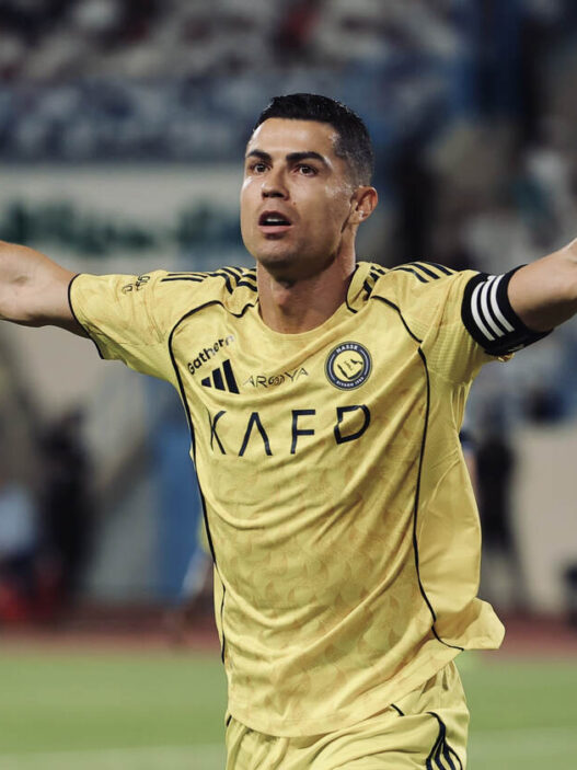 Perto do milésimo gol, Cristiano Ronaldo analisa cenário atual: "Me aproximo do fim da minha carreira"