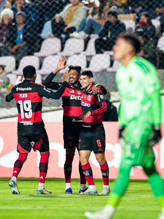 Jogos de hoje (16/04/26) ao vivo de futebol: onde assistir e horário