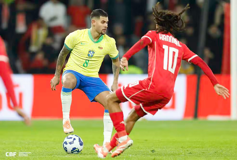 Bruno Guimarães revela receio de perder a Copa do Mundo após contusão