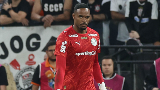 Palmeiras denuncia ofensa racista a Carlos Miguel em clássico contra o Corinthians