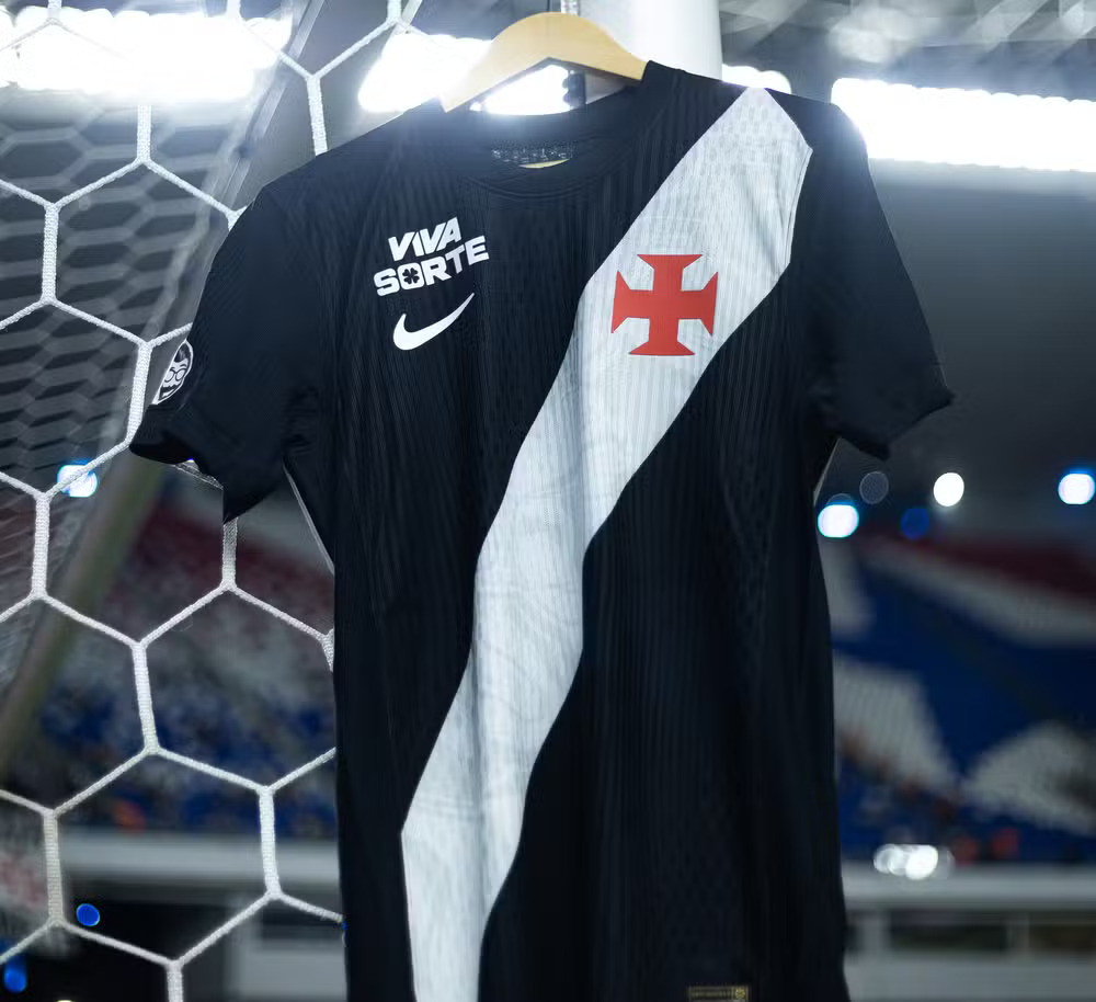 Vasco negocia com novo patrocinador máster