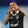 Danilo, do Botafogo, recebe oferta da Rússia, mas aguarda situações melhores