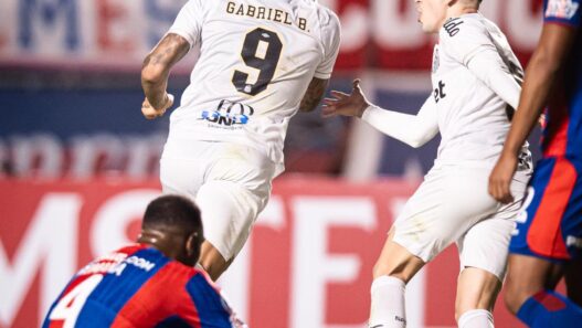 Santos busca empate na Argentina, mas amarga lanterna em grupo da Sula