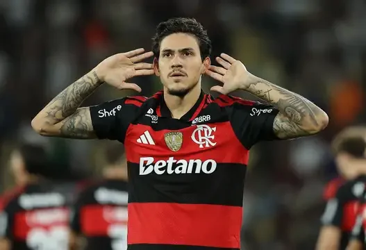 Flamengo vence o Fluminense e provoca rival