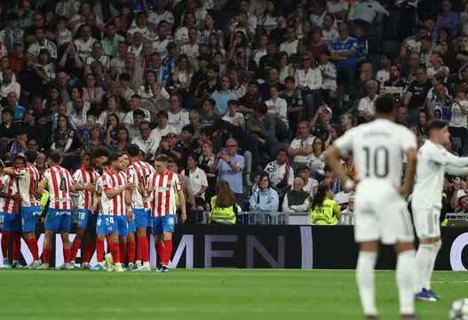 Real Madrid tropeça na rodada retrô e fica distante da briga pelo título na LaLiga