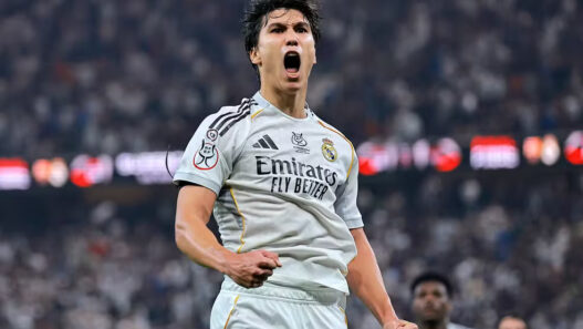 Real Madrid prepara saída de atletas; veja lista