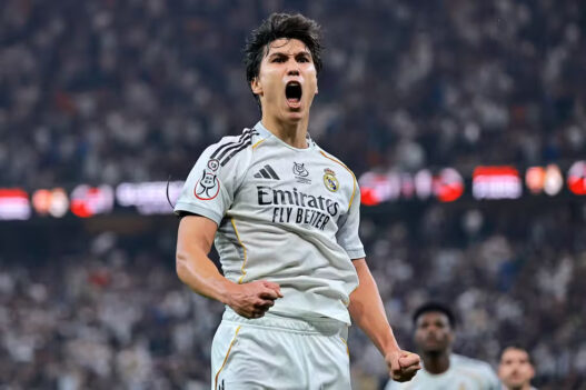 Real Madrid prepara saída de atletas; veja lista