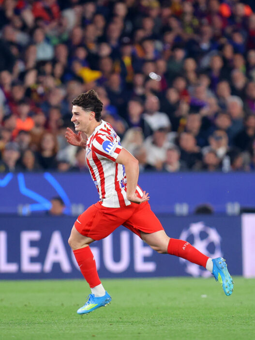 Atlético faz jogo perfeito, vence o Barcelona e abre vantagem na Champions
