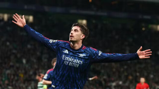 Martinelli brilha com jogada, Kai decide, e Arsenal bate o Sporting na Champions