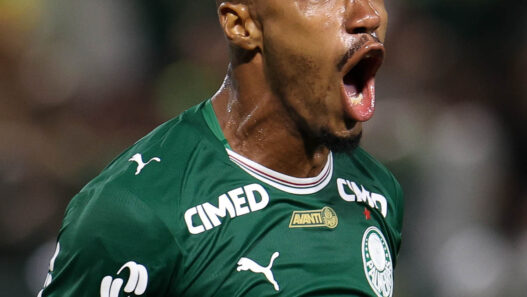 Marlon Freitas brilha, Palmeiras vence o Grêmio e segue na liderança do Brasileirão