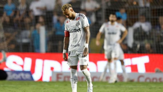 Neymar se envolve em polêmica após derrota do Santos na Vila Belmiro para o Fluminense
