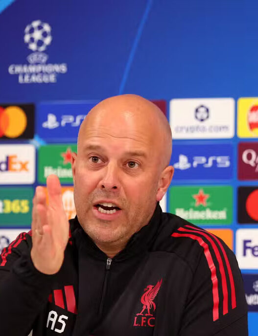 Técnico do Liverpool revela dificuldades em virada contra o PSG e afirma que 2 a 0 ficou barato