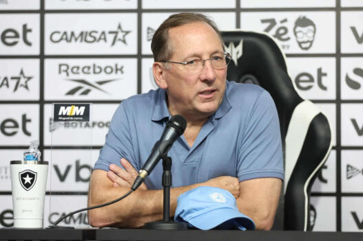 Textor é afastado do comando da SAF do Botafogo