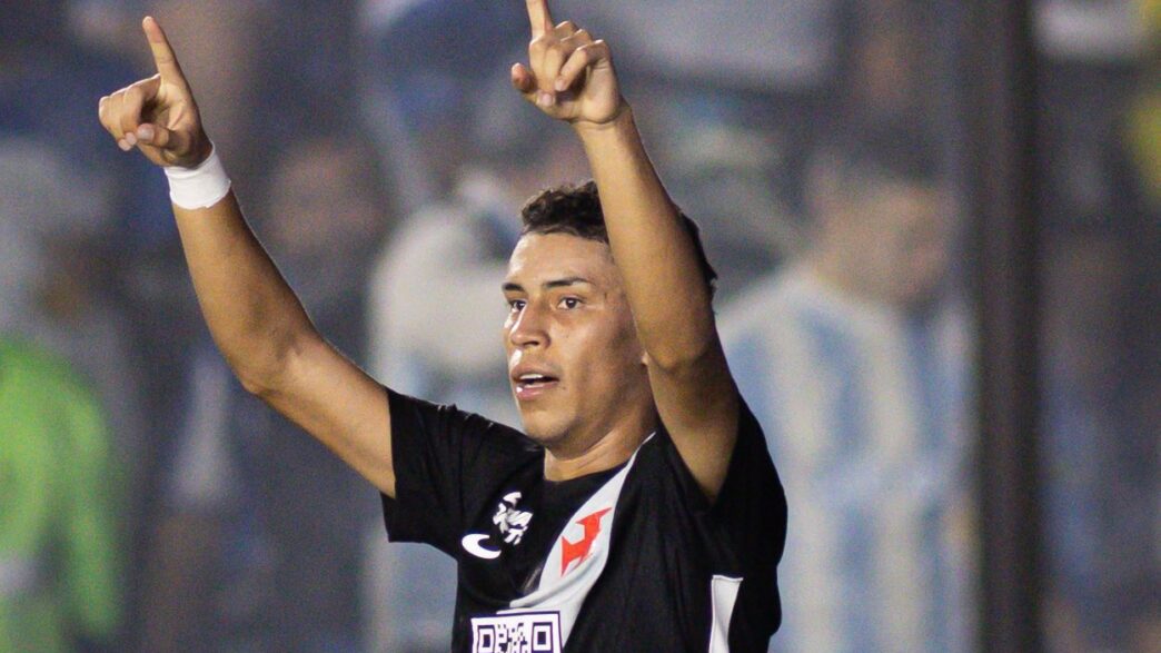 Vasco cede empate, mas carimba vaga nas oitavas de final