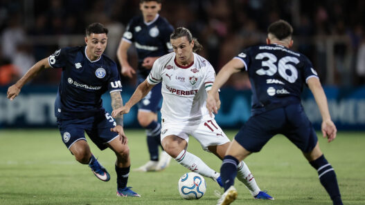 Kennedy salva o Fluminense na Argentina e time ainda sonha com classificação na Libertadores