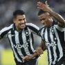 Danilo brilha, Botafogo bate o Racing e lidera na Sula