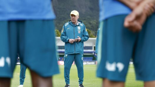 Ancelotti afirma que Neymar não será cortado da Copa do Mundo